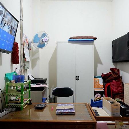 Reddoorz Near Living Plaza Purwokerto Exterior foto