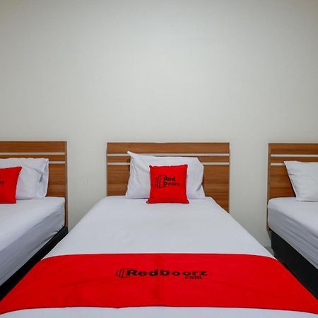 Reddoorz Near Living Plaza Purwokerto Exterior foto