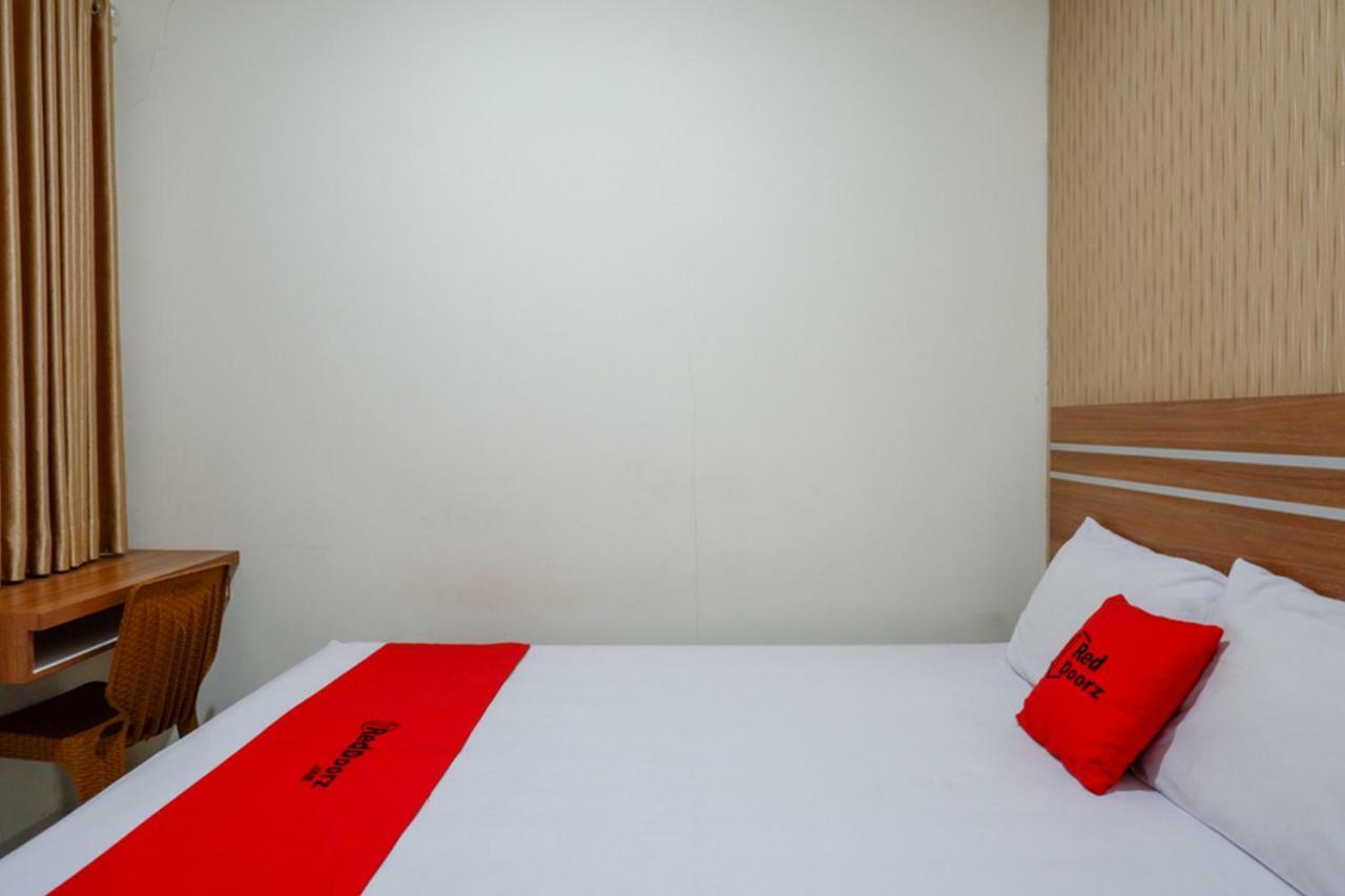 Reddoorz Near Living Plaza Purwokerto Exterior foto